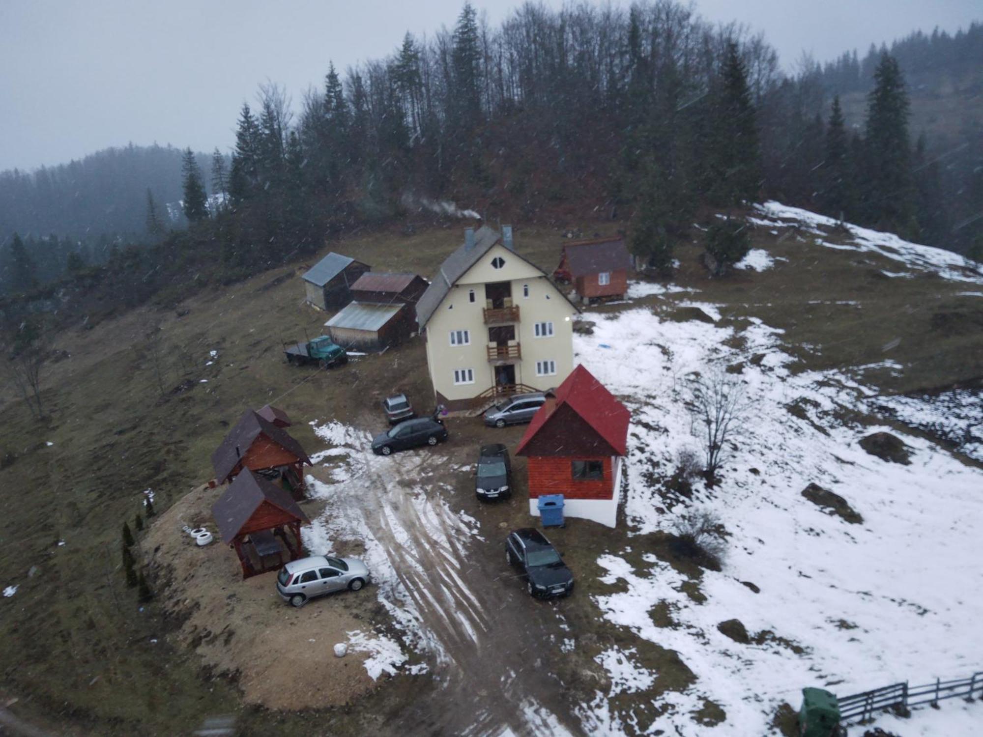 Pensiunea Poarta Lui Ionele Gîrda de Sus Exterior foto