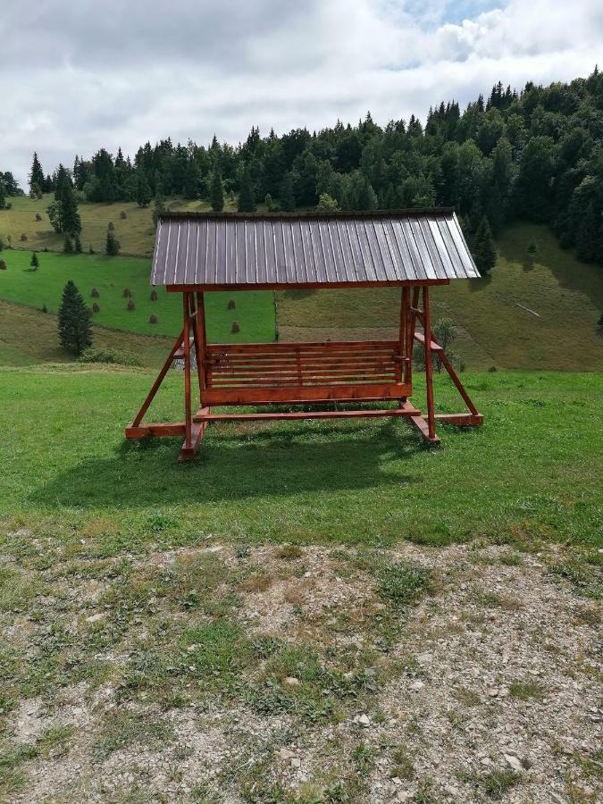 Pensiunea Poarta Lui Ionele Gîrda de Sus Exterior foto